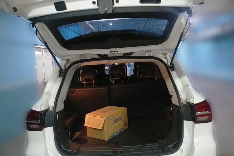 Used Roewe RX5 2020 20T Automatic 4G Connected Million Edition Trunk