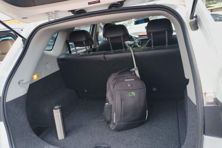 Used Roewe RX5 2020 20T Automatic 4G Connected Million Edition Trunk