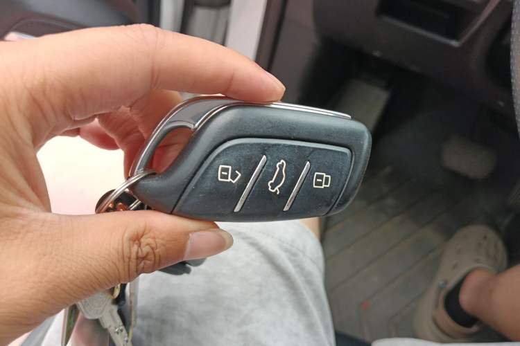 Used Roewe RX5 2020 PLUS 300TGI Automatic Ali National Trend Flagship Edition Vehicle Key