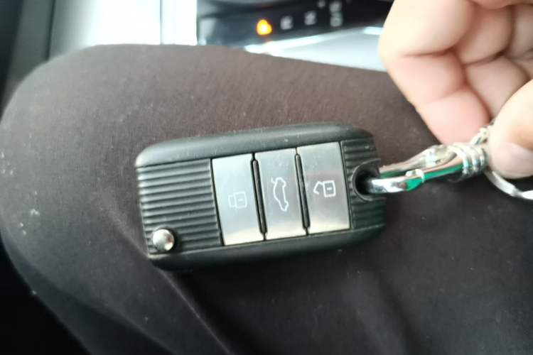 Used Roewe RX5 2020 20T Automatic 4G Connected Million Edition Vehicle Key