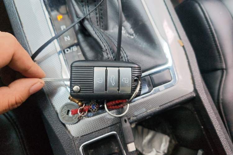Used Roewe RX5 2020 20T Automatic Ali Smart Connectivity Beyond Intelligent Edition Vehicle Key