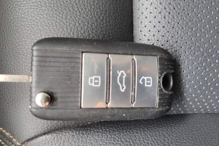 Used Roewe RX5 2020 20T Automatic 4G Connect Superior Flagship Edition Vehicle Key
