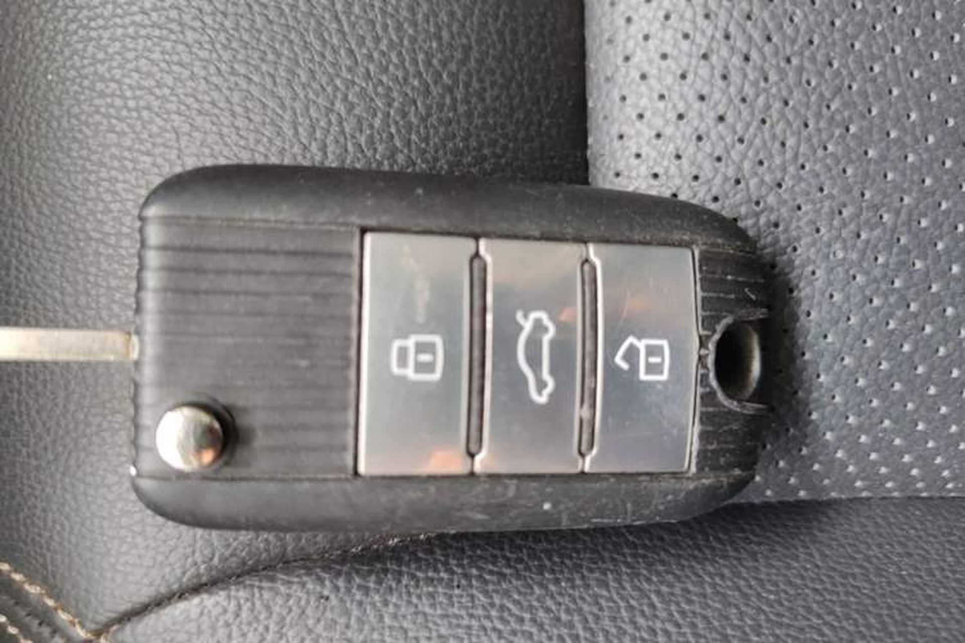 Used Roewe RX5 2020 20T Automatic 4G Connect Superior Flagship Edition Vehicle Key