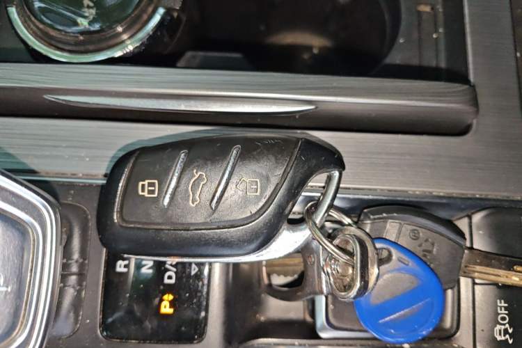 Used Roewe RX5 2020 PLUS 300TGI Automatic Ali National Trend Flagship Edition Vehicle Key