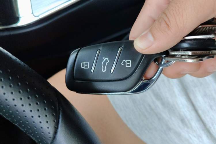 Used Roewe RX5 2020 PLUS 300TGI Automatic Ali National Trend Flagship Edition Vehicle Key