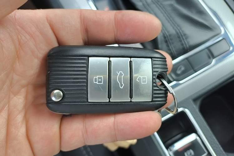 Used Roewe RX5 2020 20T Automatic 4G Connect Superior Flagship Edition Vehicle Key