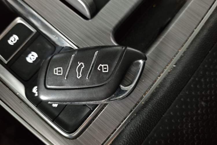 Used Roewe RX5 2020 PLUS 300TGI Automatic Ali National Style Luxury Edition Vehicle Key