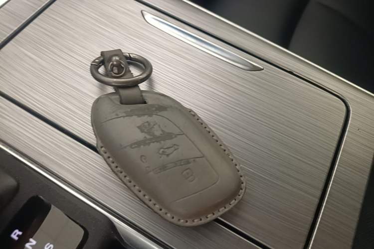 Used Roewe RX5 2020 PLUS 300TGI Automatic Ali National Style Luxury Edition Vehicle Key