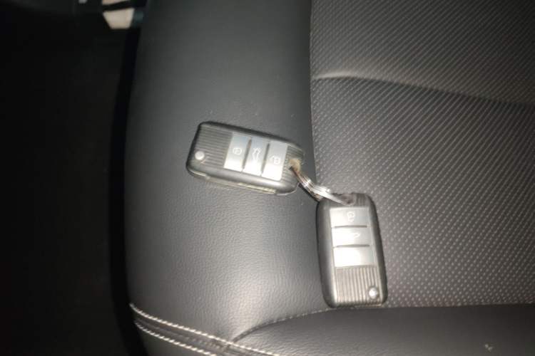 Used Roewe RX5 2020 20T Automatic 4G Connect Superior Flagship Edition Vehicle Key