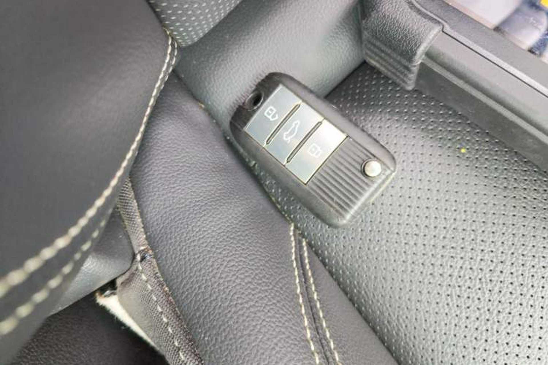 Used Roewe RX5 2020 20T Automatic 4G Connected Million Edition Vehicle Key