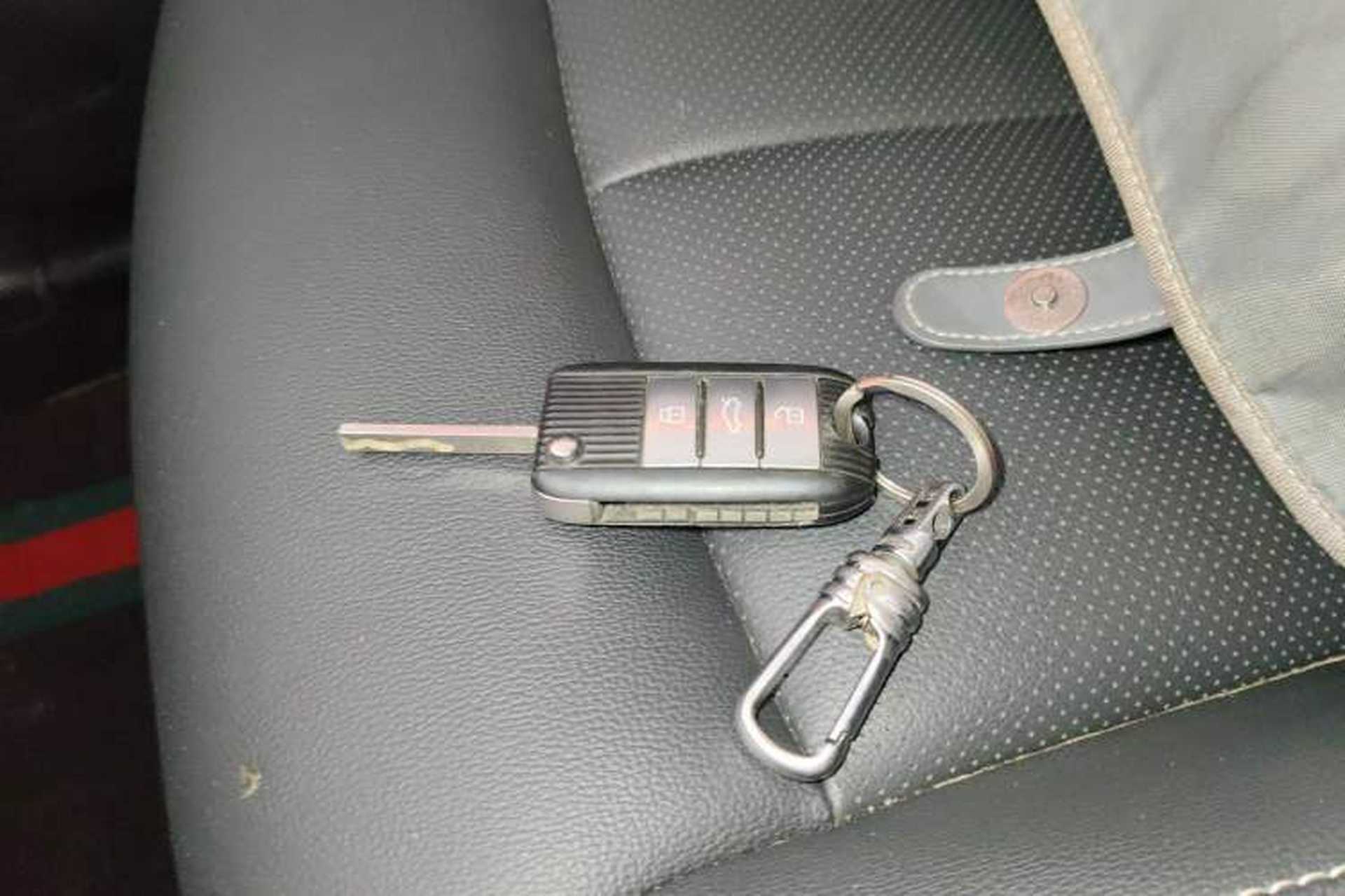 Used Roewe RX5 2020 20T Manual 4G Connect Super-Luxury Flagship Edition Vehicle Key