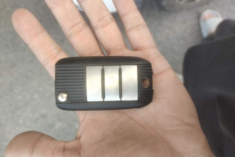 Used Roewe RX5 2020 20T Automatic 4G Connected Million Edition Vehicle Key