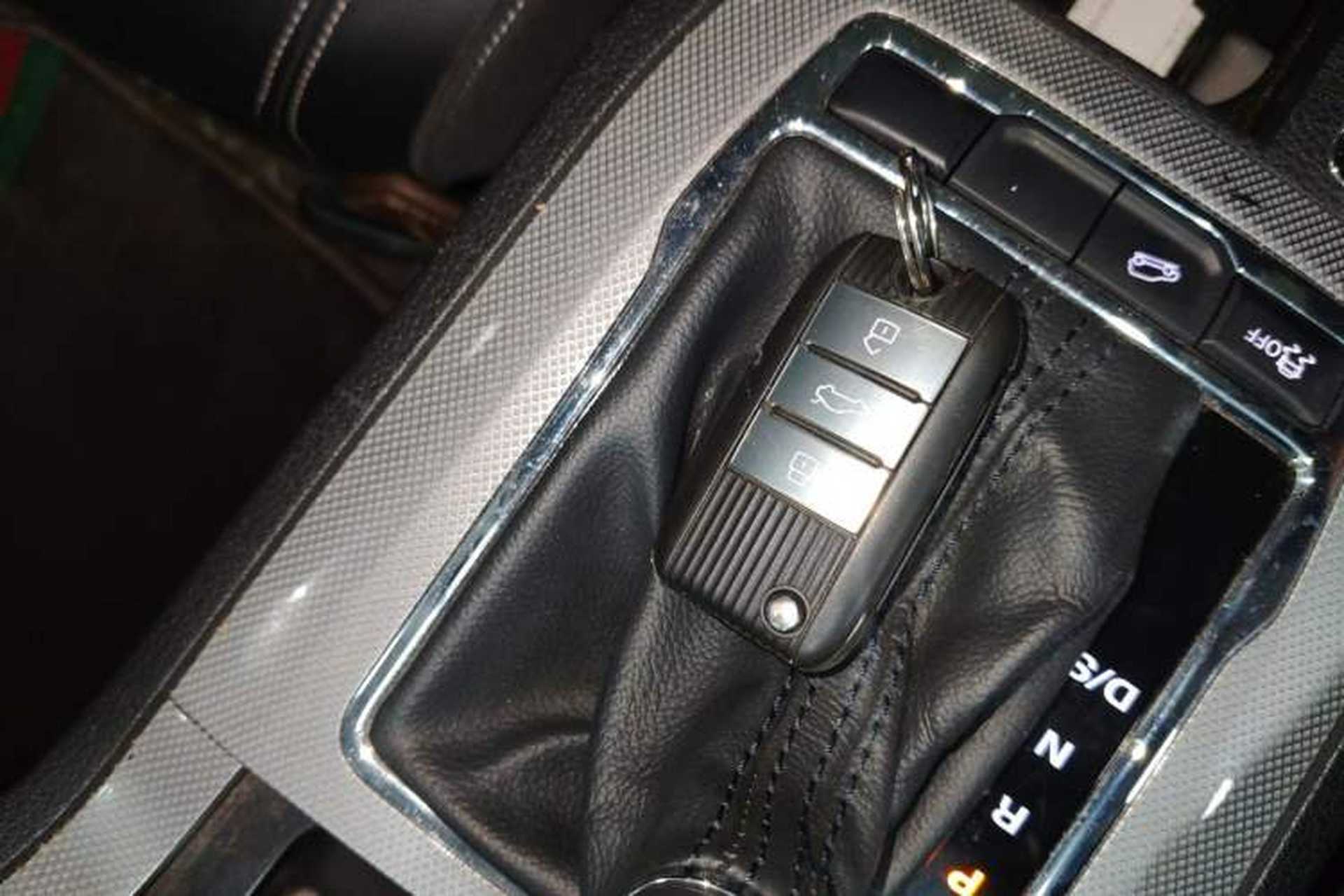 Used Roewe RX5 2020 20T Automatic 4G Connected Million Edition Vehicle Key