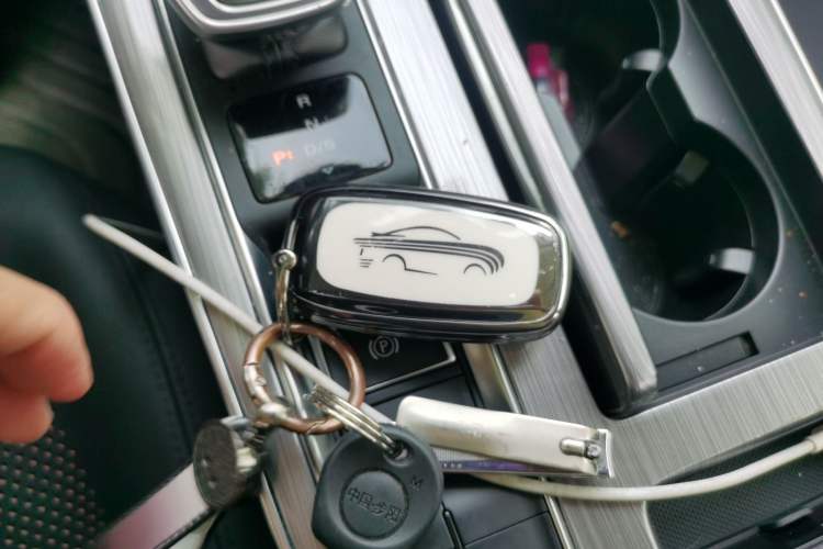 Used Roewe RX5 2020 PLUS 300TGI Automatic Ali National Style Luxury Edition Vehicle Key