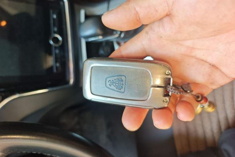 Used Roewe RX5 2020 20T Automatic 4G Connect Superior Flagship Edition Vehicle Key