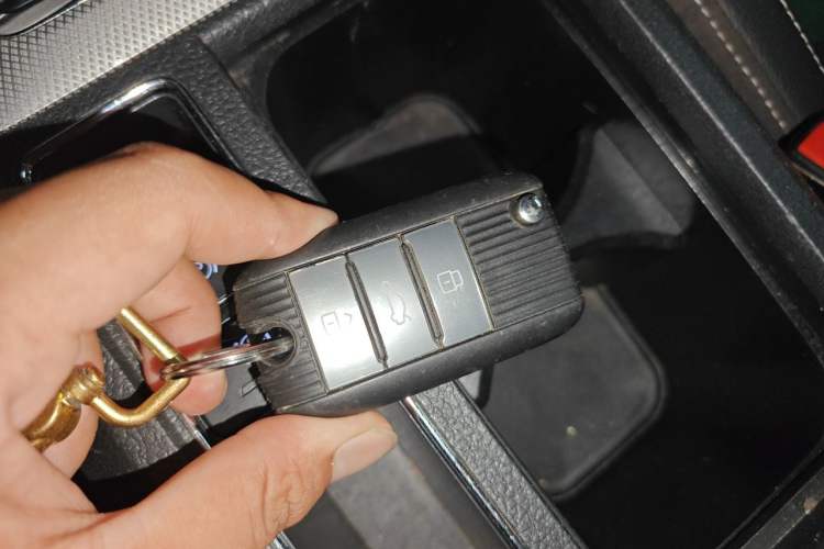 Used Roewe RX5 2020 20T Automatic 4G Connect Superior Flagship Edition Vehicle Key