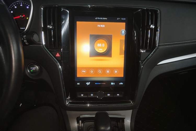Used Roewe RX5 2020 20T Automatic 4G Connect Superior Flagship Edition Audio And AC Panel