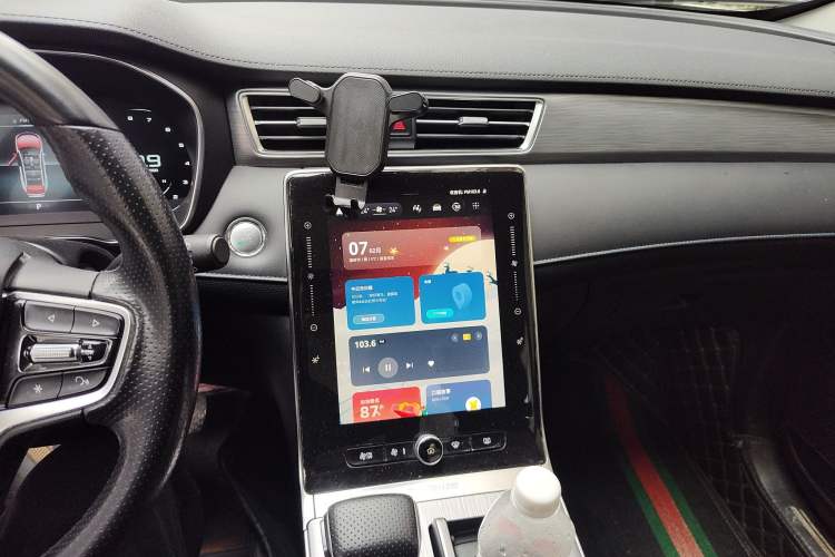 Used Roewe RX5 2020 PLUS 300TGI Automatic Ali National Trend Flagship Edition Audio And AC Panel