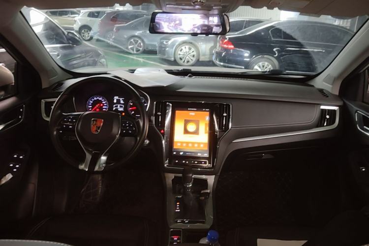 Used Roewe RX5 2020 20T Automatic 4G Connect Superior Flagship Edition Center Console