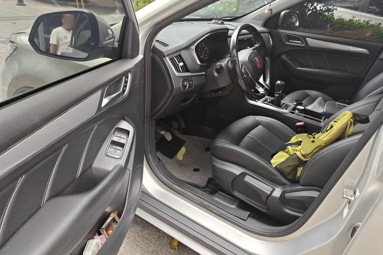 Used Roewe RX5 2020 20T Manual 4G Connect Million Edition Driver Seat