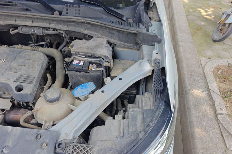 Used Roewe RX5 2020 20T Automatic 4G Connect Superior Flagship Edition Engine Bay Left