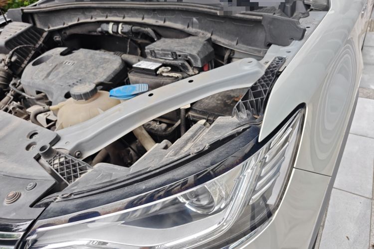 Used Roewe RX5 2020 20T Manual 4G Connect Million Edition Engine Bay Left
