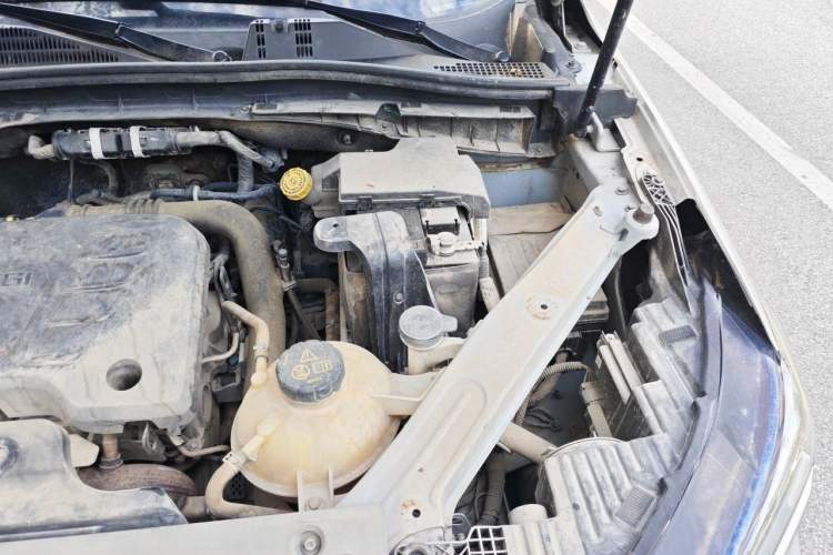 Used Roewe RX5 2020 PLUS 300TGI Automatic Ali National Style Luxury Edition Engine Bay Left