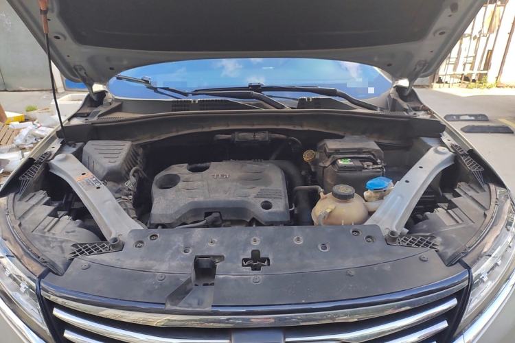 Used Roewe RX5 2020 20T Automatic 4G Connect Superior Flagship Edition Engine Bay