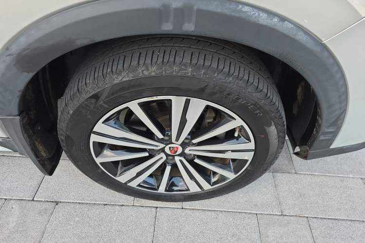 Used Roewe RX5 2020 20T Automatic 4G Connected Million Edition Exterior 3