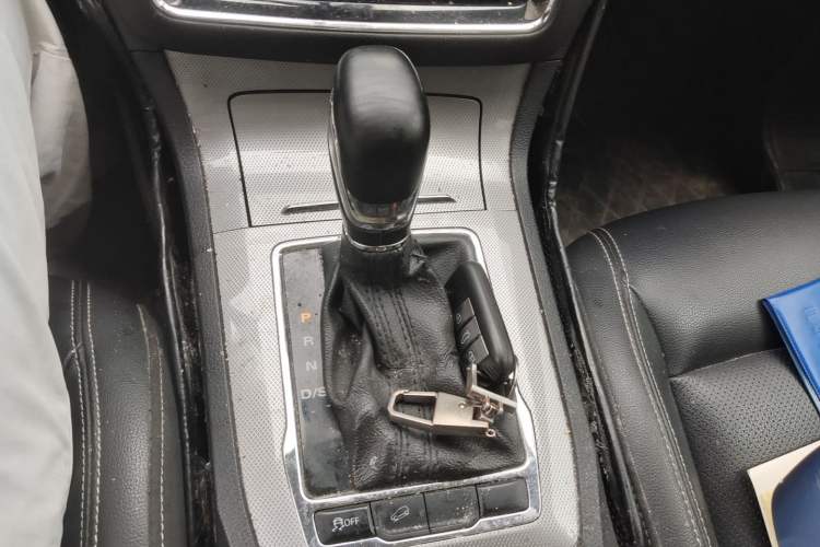 Used Roewe RX5 2020 20T Automatic 4G Connect Superior Flagship Edition Gear Lever
