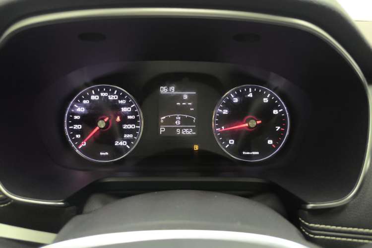 Used Roewe RX5 2020 20T Automatic 4G Connect Superior Flagship Edition Instrument Cluster