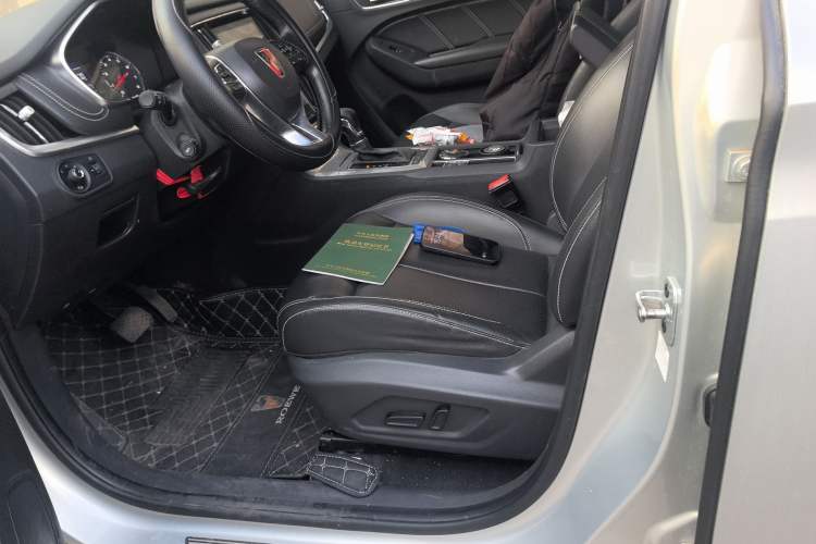 Used Roewe RX5 2020 20T Automatic 4G Connected Million-Dollar Flagship Edition Left Front Seat