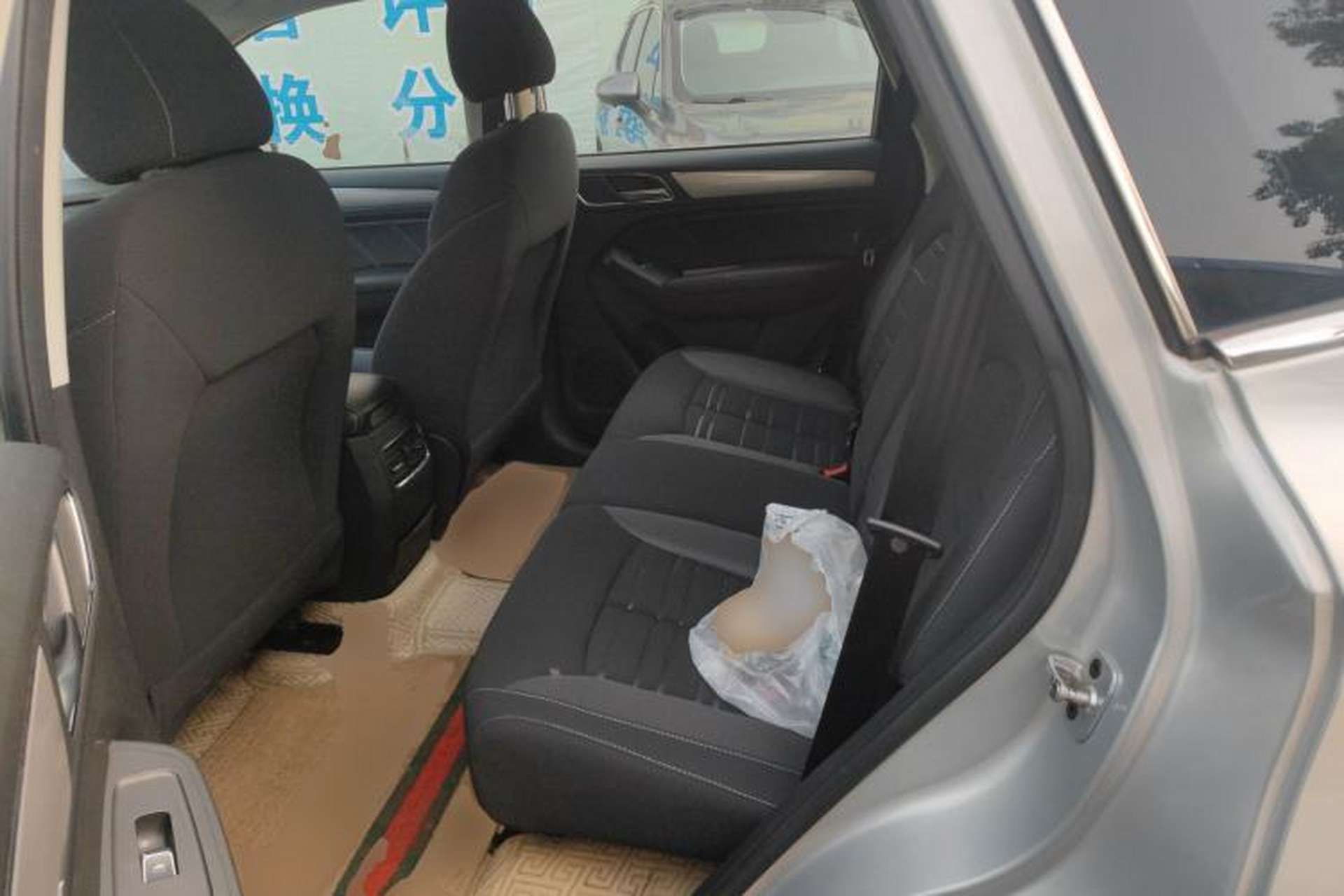 Used Roewe RX5 2020 20T Manual 4G Connect Million Edition Left Rear Seat