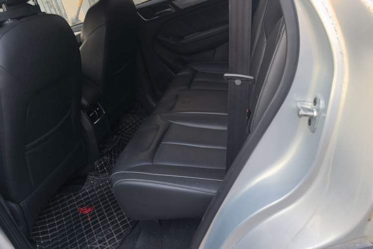 Used Roewe RX5 2020 20T Automatic 4G Connected Million-Dollar Flagship Edition Left Rear Seat
