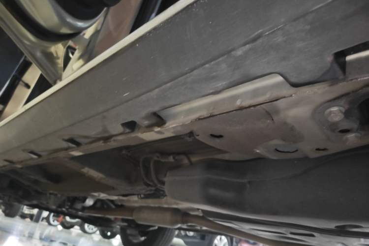 Used Roewe RX5 2020 20T Automatic 4G Connect Superior Flagship Edition Left Side Sill