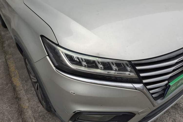 Used Roewe RX5 2020 20T Automatic 4G Connect Superior Flagship Edition Right Front Headlight