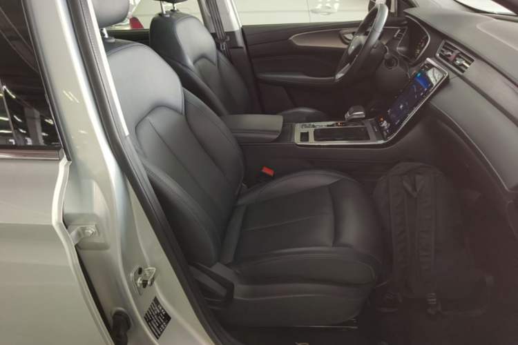 Used Roewe RX5 2020 PLUS 300TGI Automatic Ali National Trend Flagship Edition Right Front Seat