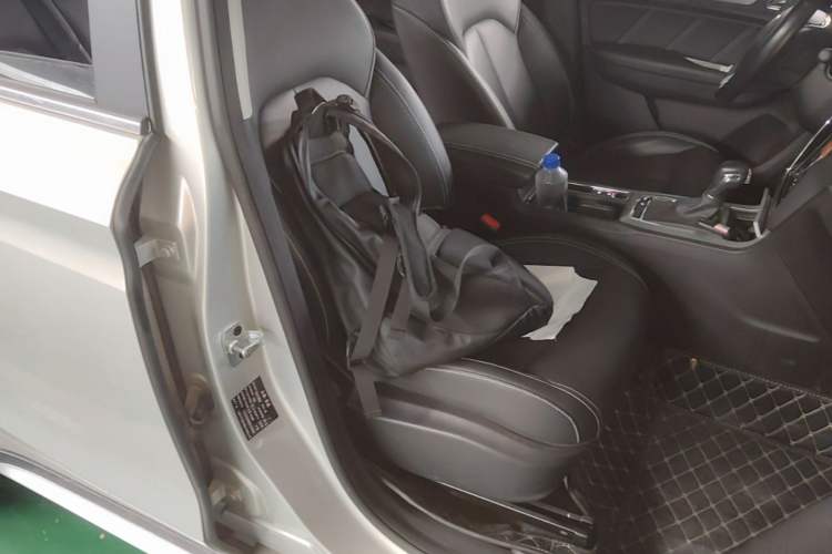 Used Roewe RX5 2020 20T Automatic 4G Connect Superior Flagship Edition Right Front Seat