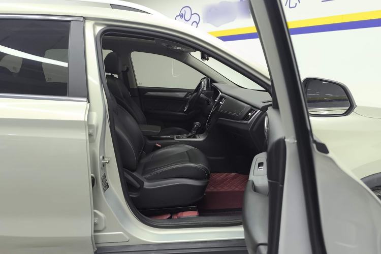 Used Roewe RX5 2020 20T Automatic 4G Connect Superior Flagship Edition Right Front Seat