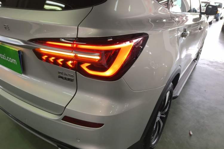 Used Roewe RX5 2020 PLUS 300TGI Automatic Ali National Trend Flagship Edition Right Rear Taillight