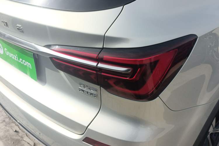 Used Roewe RX5 2020 PLUS 300TGI Automatic Ali National Trend Flagship Edition Right Rear Taillight