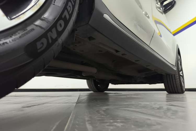 Used Roewe RX5 2020 20T Automatic 4G Connect Superior Flagship Edition Right Side Sill