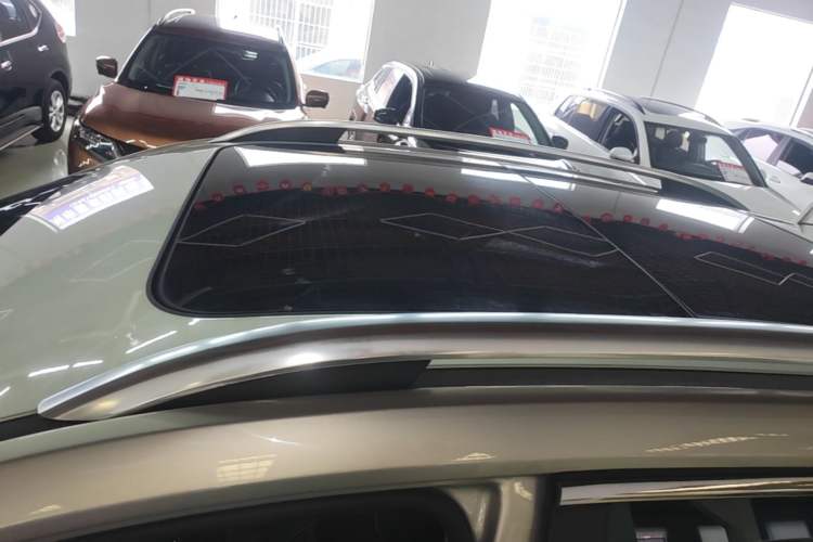 Used Roewe RX5 2020 20T Automatic 4G Connect Superior Flagship Edition Roof