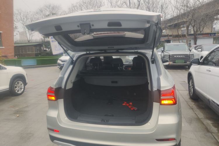 Used Roewe RX5 2020 20T Automatic 4G Connect Superior Flagship Edition Trunk