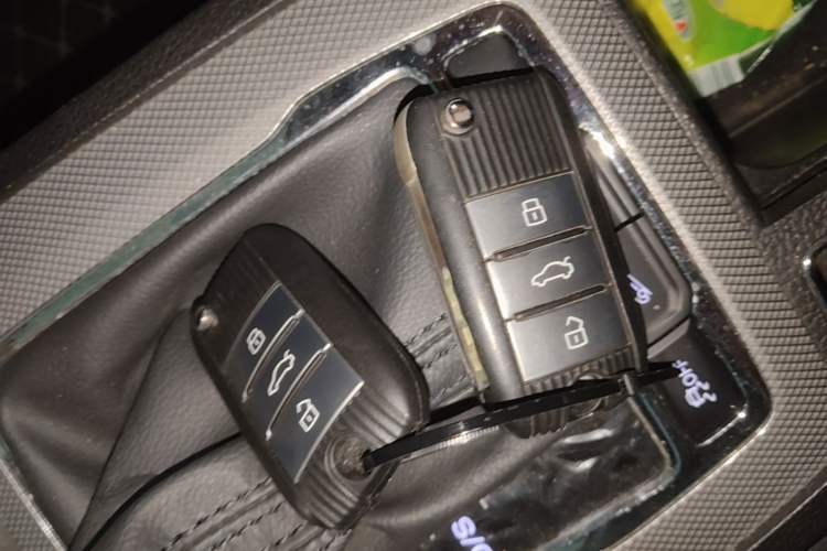 Used Roewe RX5 2020 20T Automatic 4G Connect Superior Flagship Edition Vehicle Key