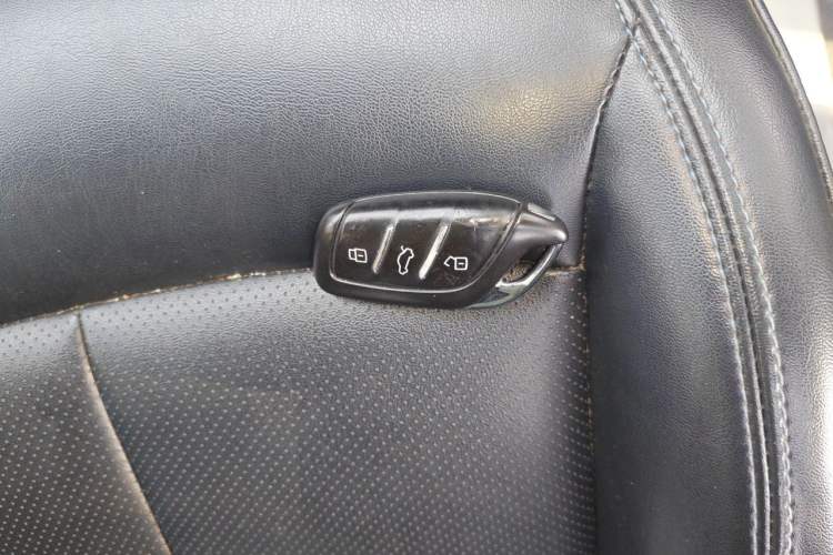 Used Roewe RX5 2020 PLUS 300TGI Automatic Ali National Style Luxury Edition Vehicle Key