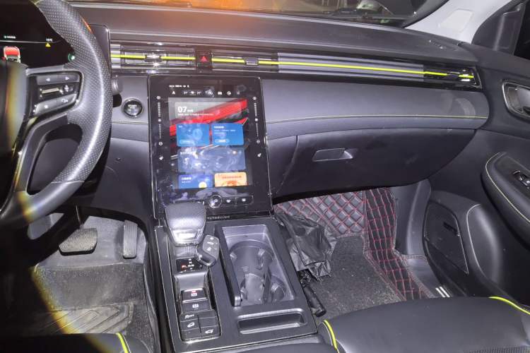 Used Roewe RX5 2021 PLUS 330TGI Automatic National Trend Intelligent Deluxe Edition Audio And AC Panel