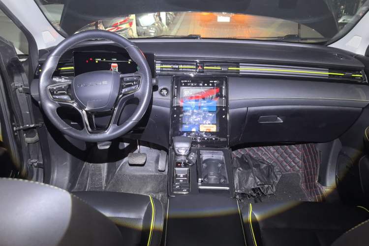 Used Roewe RX5 2021 PLUS 330TGI Automatic National Trend Intelligent Deluxe Edition Center Console