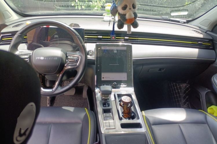 Used Roewe RX5 2021 PLUS 330TGI Automatic National Trend Intelligent Deluxe Edition Center Console