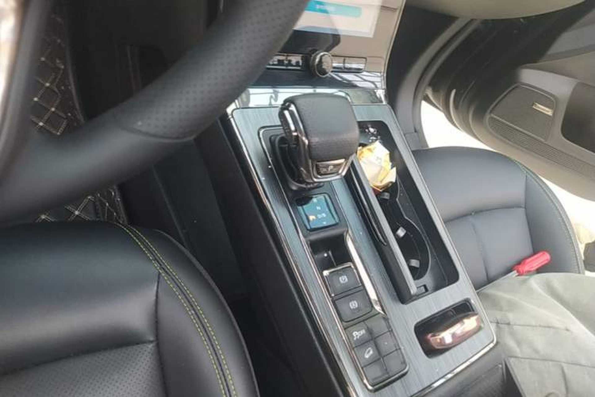 Used Roewe RX5 2021 PLUS 330TGI Automatic National Style Smart Enjoyment Edition Gear Lever